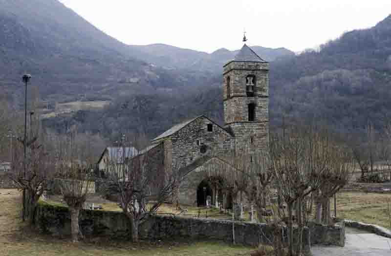 Lleida - Barruera - iglesia de Sant Feliu de Barruera 2.jpg